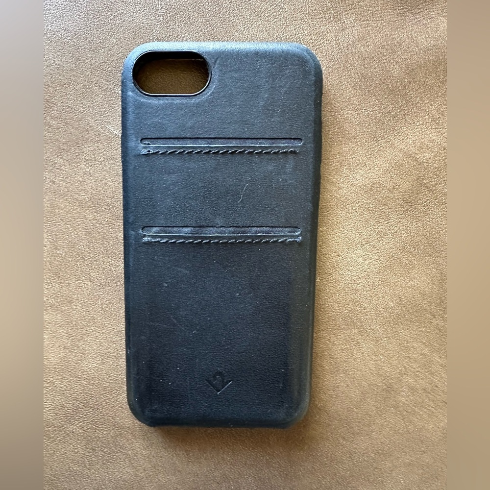 Twelve South Relaxed Leather Case for iPhone 7